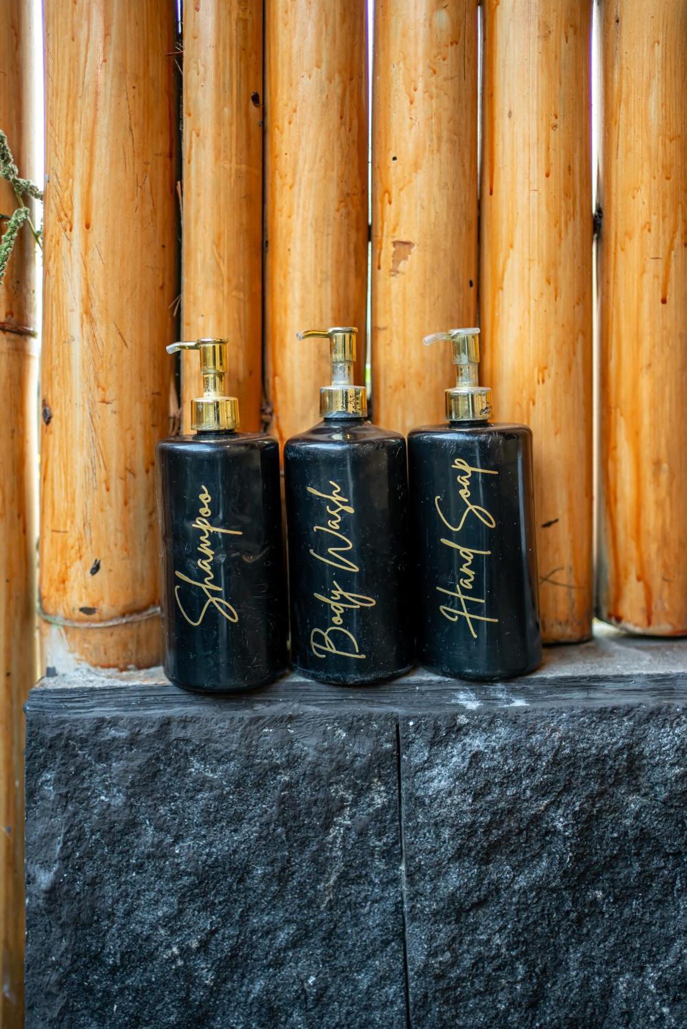 Tegal Bamboo Cottages & Private Hot Spring Baturaja  Luaran gambar
